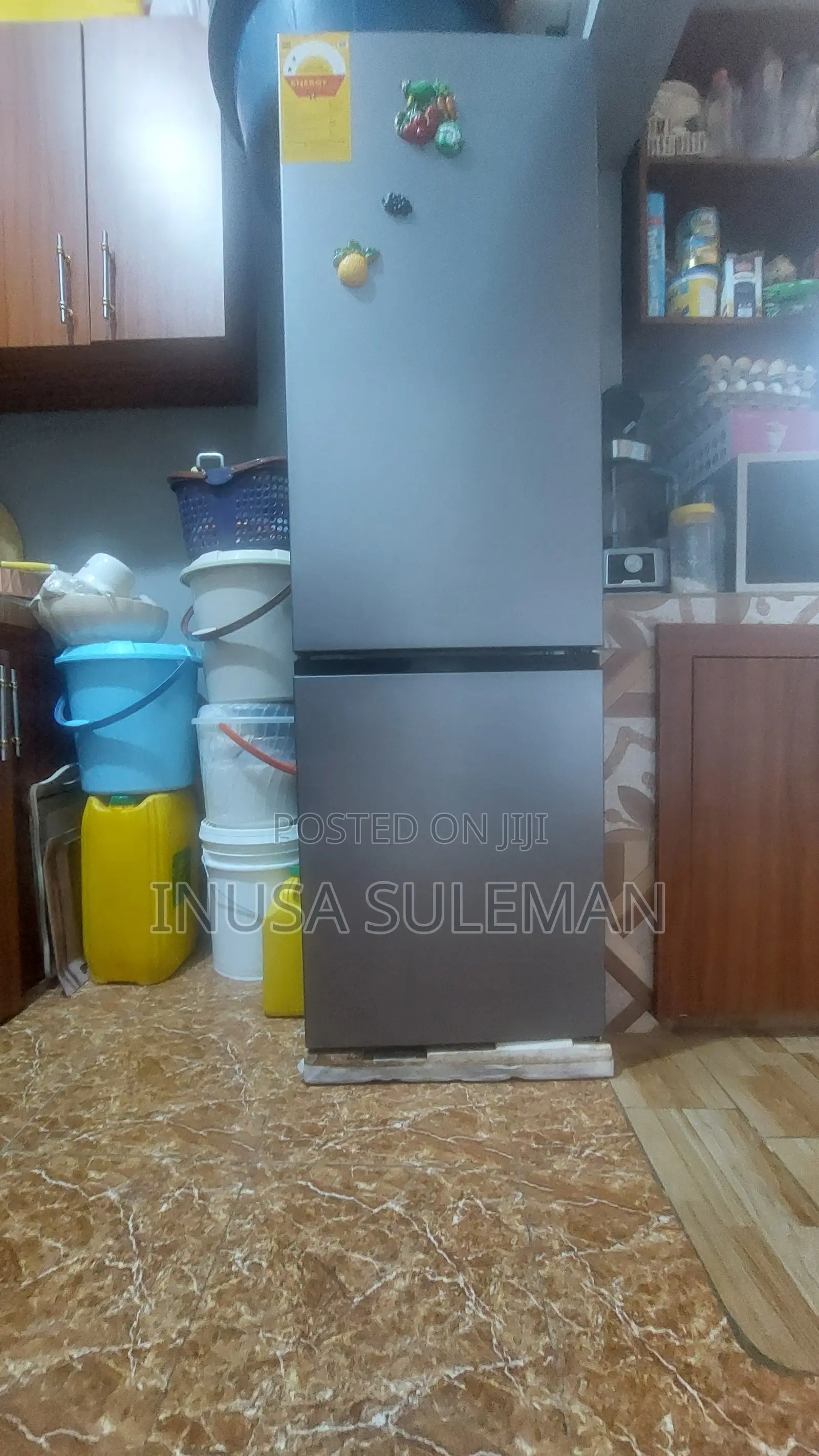 Hisense Fridge 268L 2 Doors Very Neat