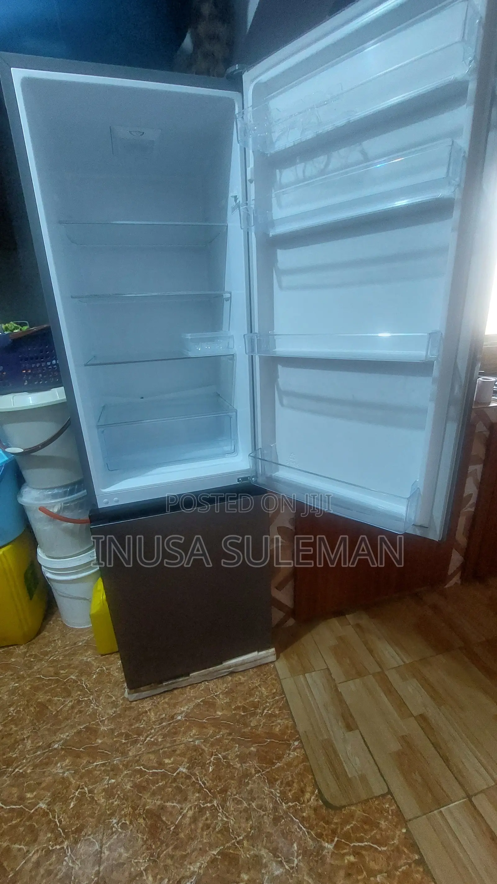 Hisense Fridge 268L 2 Doors Very Neat