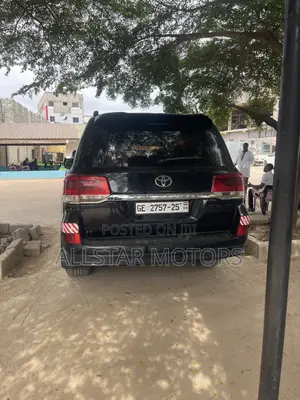 Toyota Land Cruiser 4.5 V8 DSL 2015 Black
