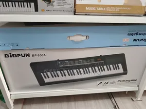 Rechargeable 61keys Electronic Keyboard for Kids