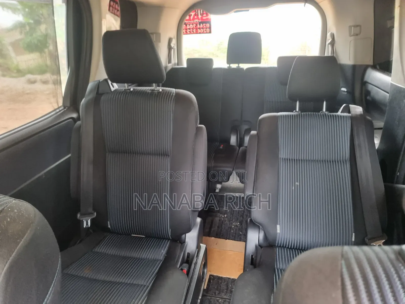 Toyota Voxy 2014 Beige