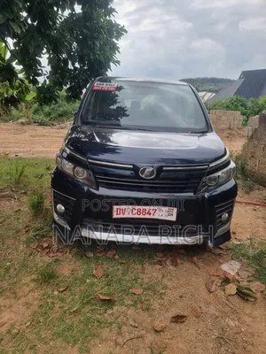 Toyota Voxy 2014 Beige