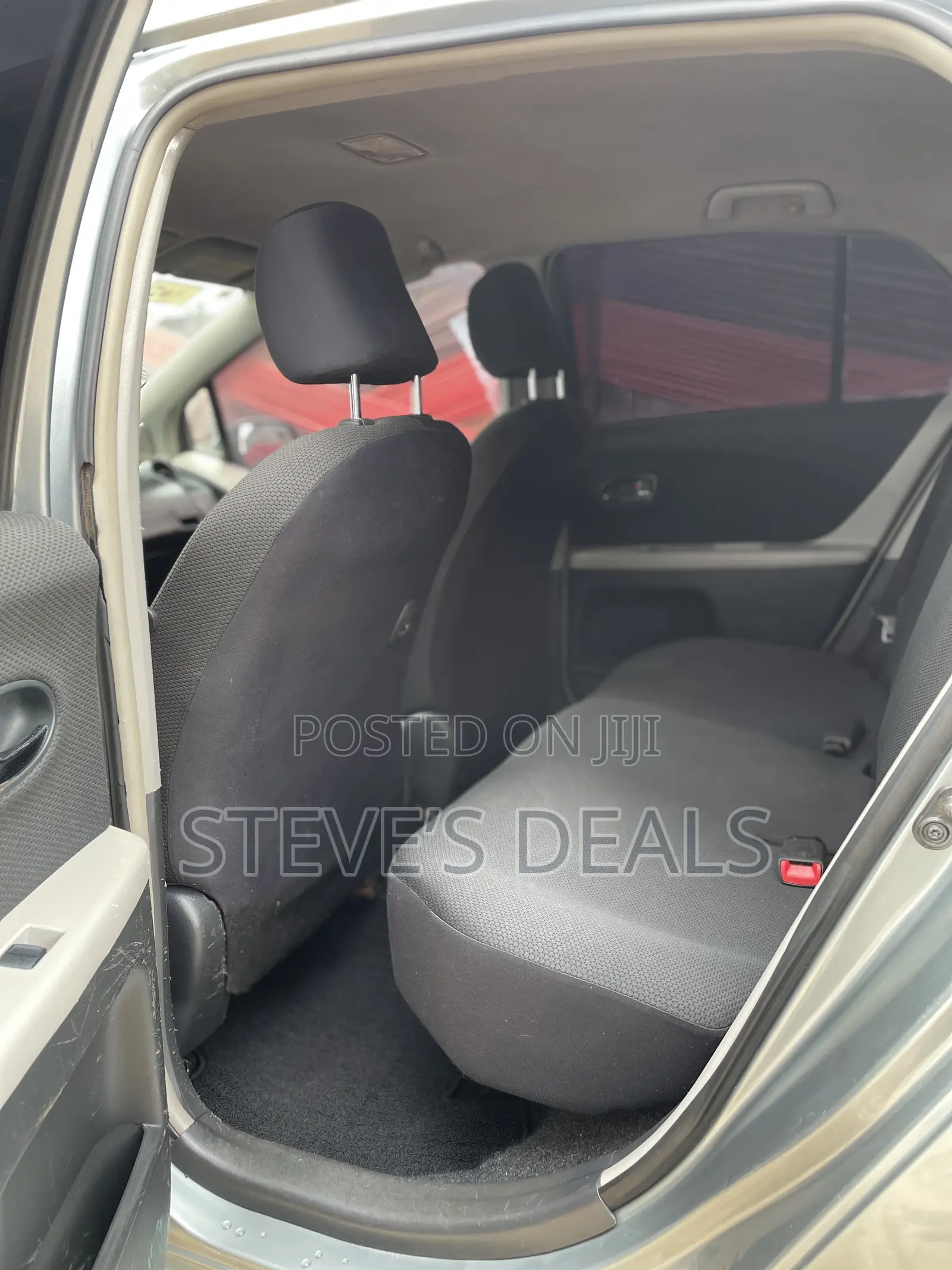 Toyota Vitz 1.3 FWD 5dr 2010 Gray