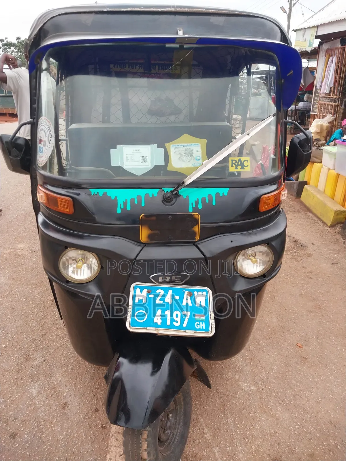 Bajaj RE 2024 Black