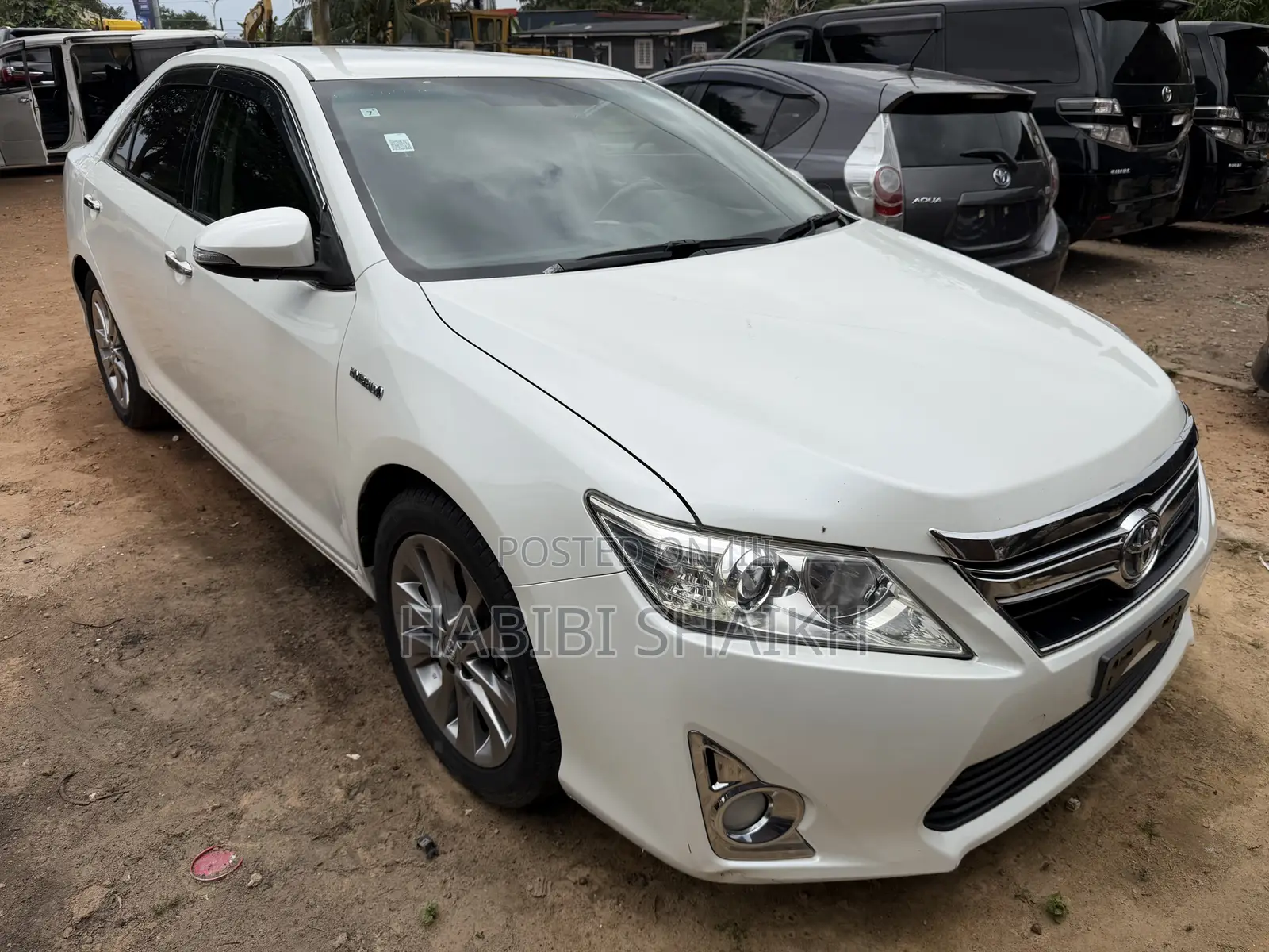 Toyota Camry LE 4dr Sedan (2.5L 4cyl 6A) 2013 White