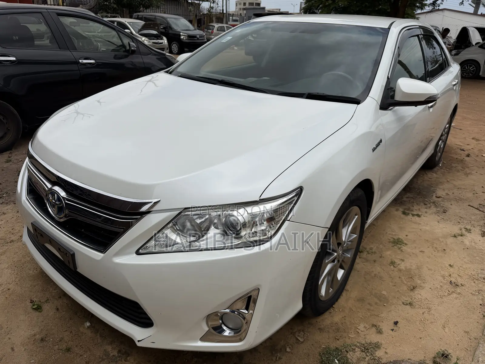 Toyota Camry LE 4dr Sedan (2.5L 4cyl 6A) 2013 White