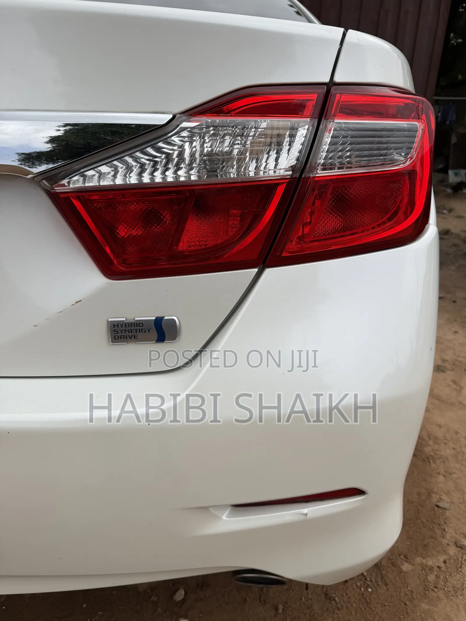 Toyota Camry LE 4dr Sedan (2.5L 4cyl 6A) 2013 White