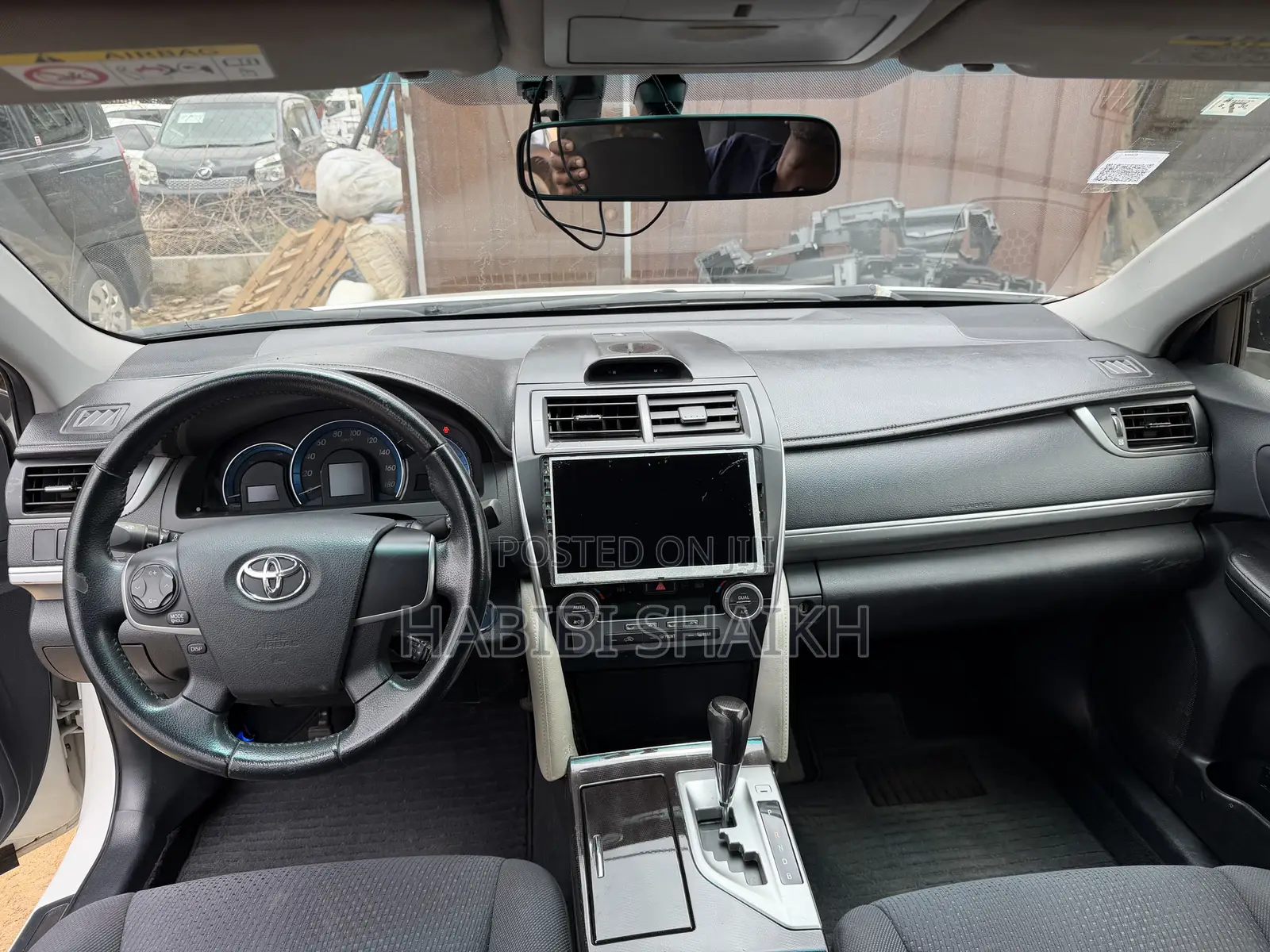 Toyota Camry LE 4dr Sedan (2.5L 4cyl 6A) 2013 White