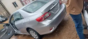 Toyota Corolla LE 4dr Sedan (1.8L 4cyl 4A) 2013 Silver