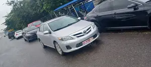 Toyota Corolla LE 4dr Sedan (1.8L 4cyl 4A) 2013 Silver