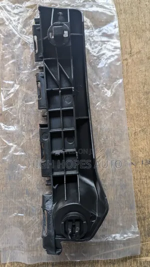 Vitz 2016 Bumper Locker