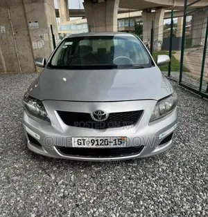 Toyota Corolla 2010 Silver