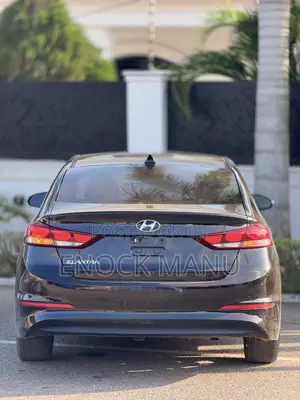Hyundai Elantra SE Sedan FWD (2.0L 4cyl 6M) 2017 Black