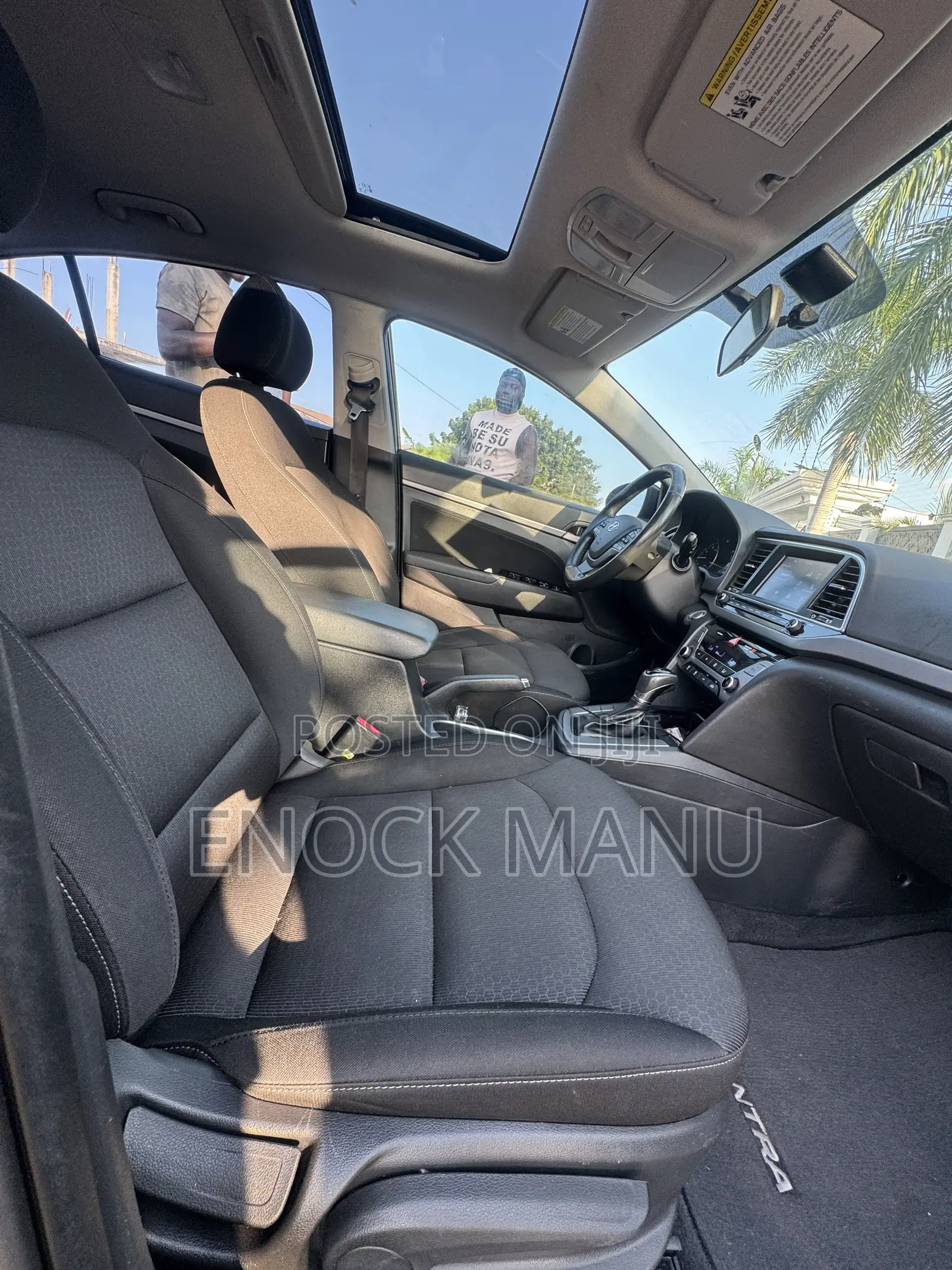 Hyundai Elantra SE Sedan FWD (2.0L 4cyl 6M) 2017 Black