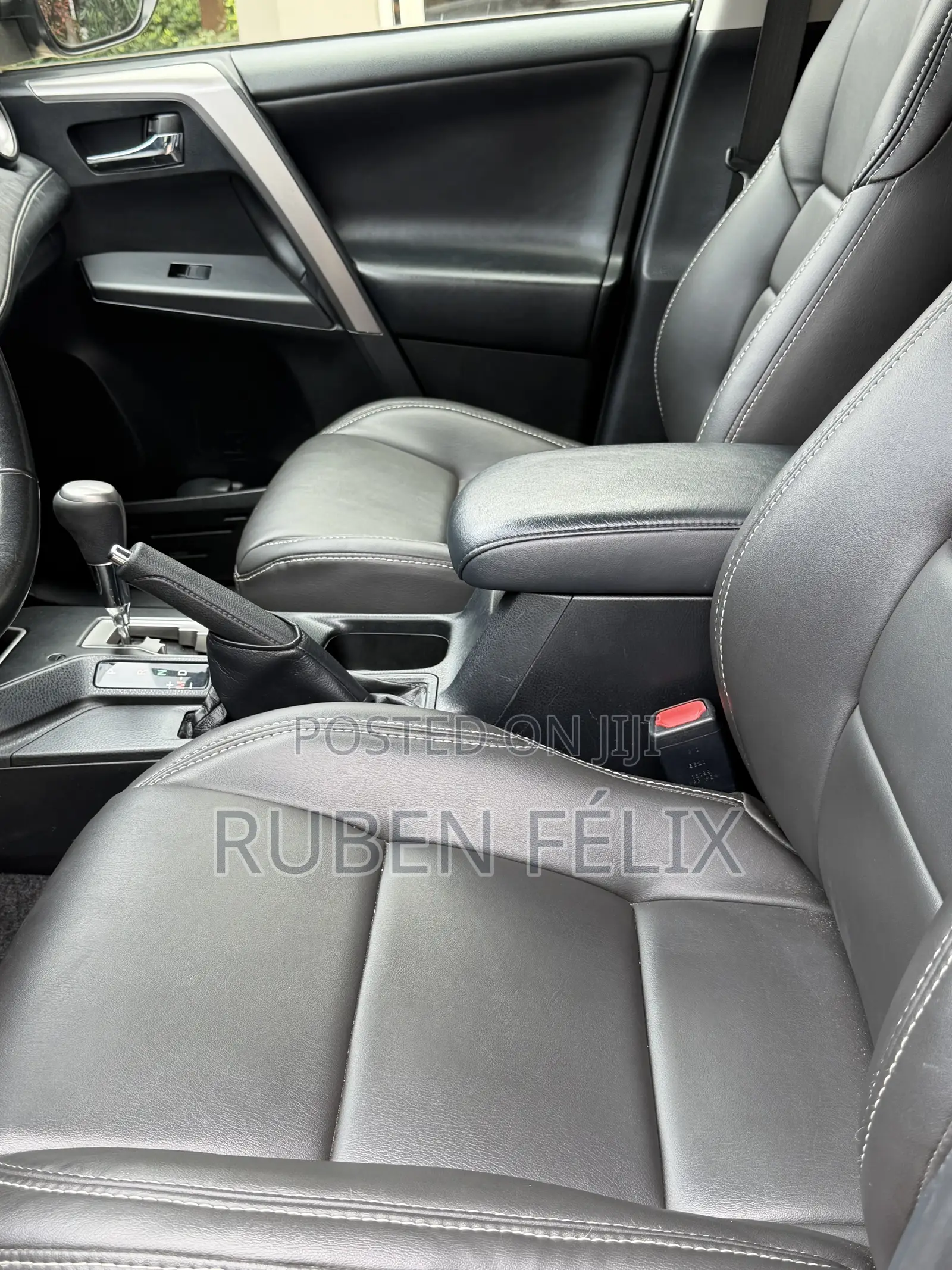 Toyota RAV4 2018 Gray
