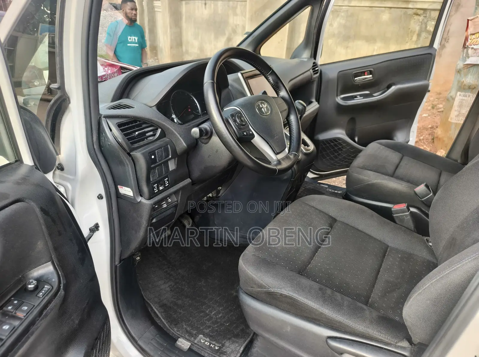Toyota Voxy 2015 White