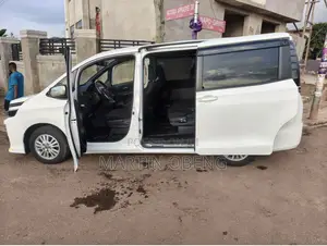 Toyota Voxy 2015 White