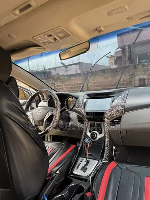 Hyundai Elantra 2013 Black