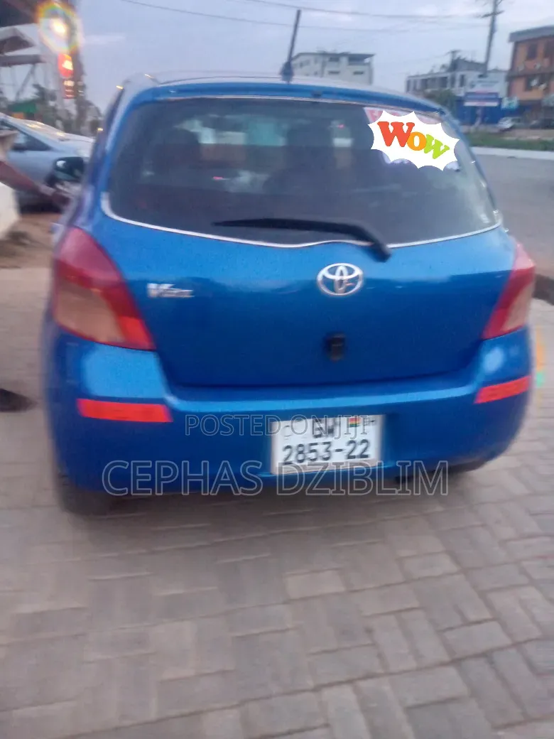 Toyota Vitz 1.5 FWD 3dr 2010 Blue