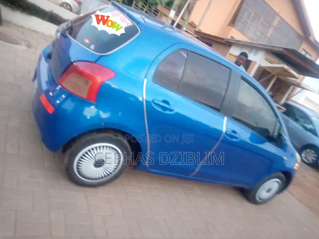 Toyota Vitz 1.5 FWD 3dr 2010 Blue