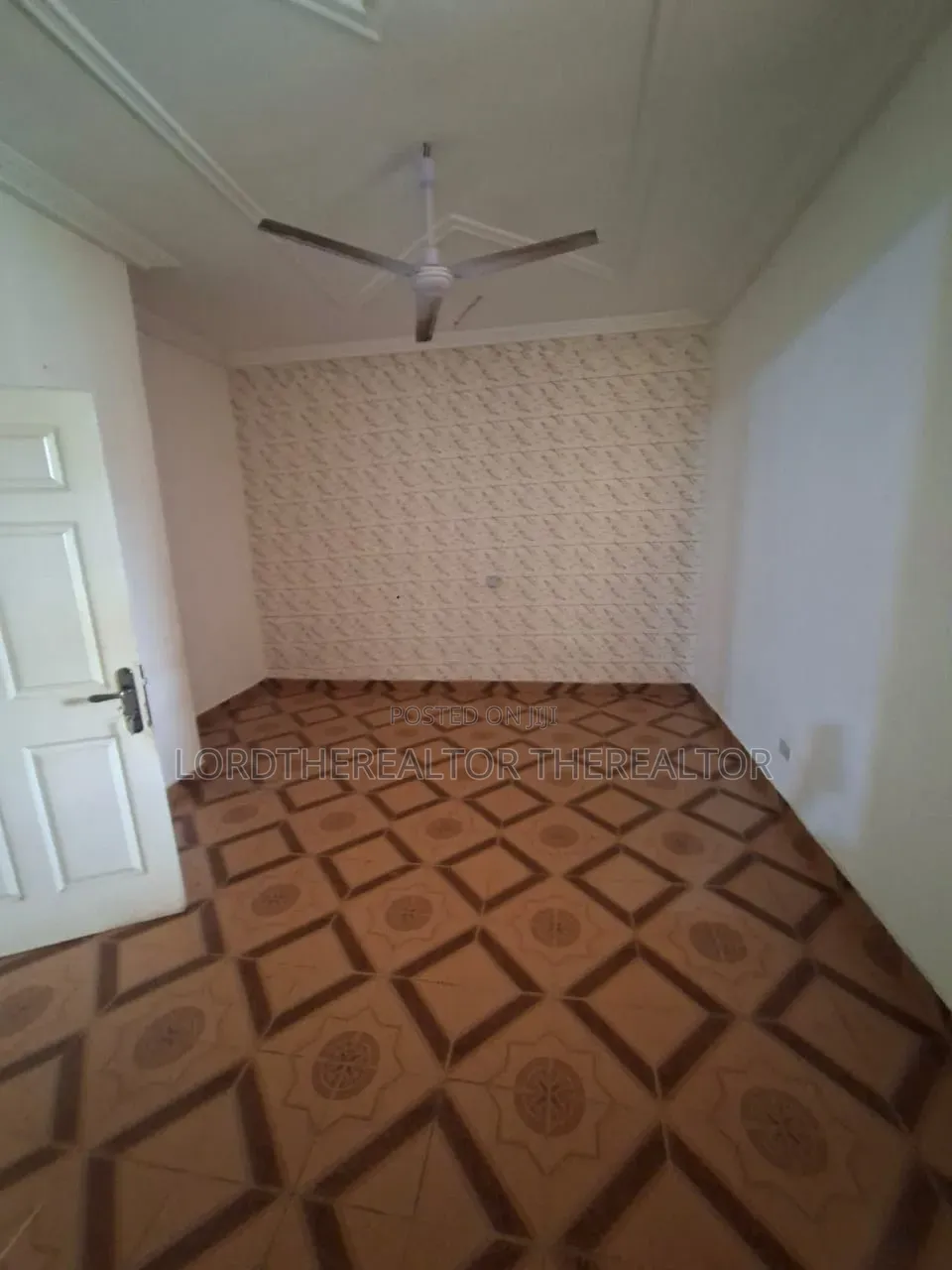 3bdrm Apartment in Kwabenya for rent