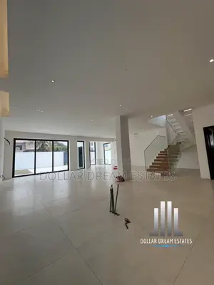 4bdrm House in Adjiriganor for sale