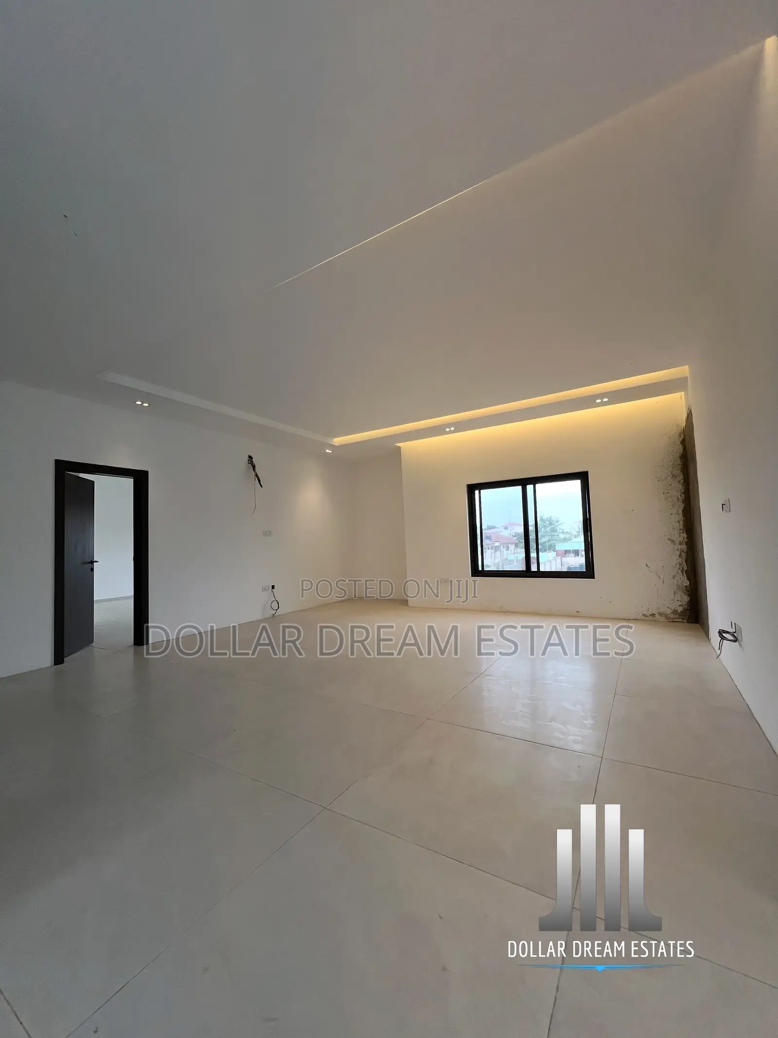 4bdrm House in Adjiriganor for sale