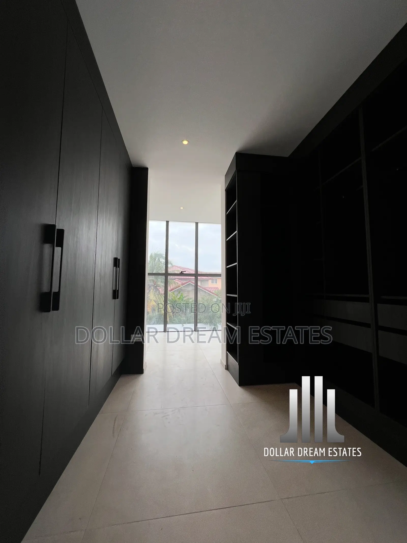 4bdrm House in Adjiriganor for sale