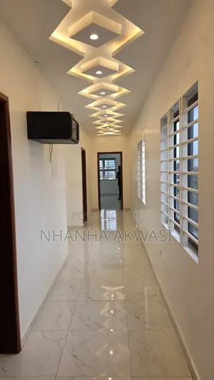 4bdrm House in Lashibi Mf, Sakumono for rent
