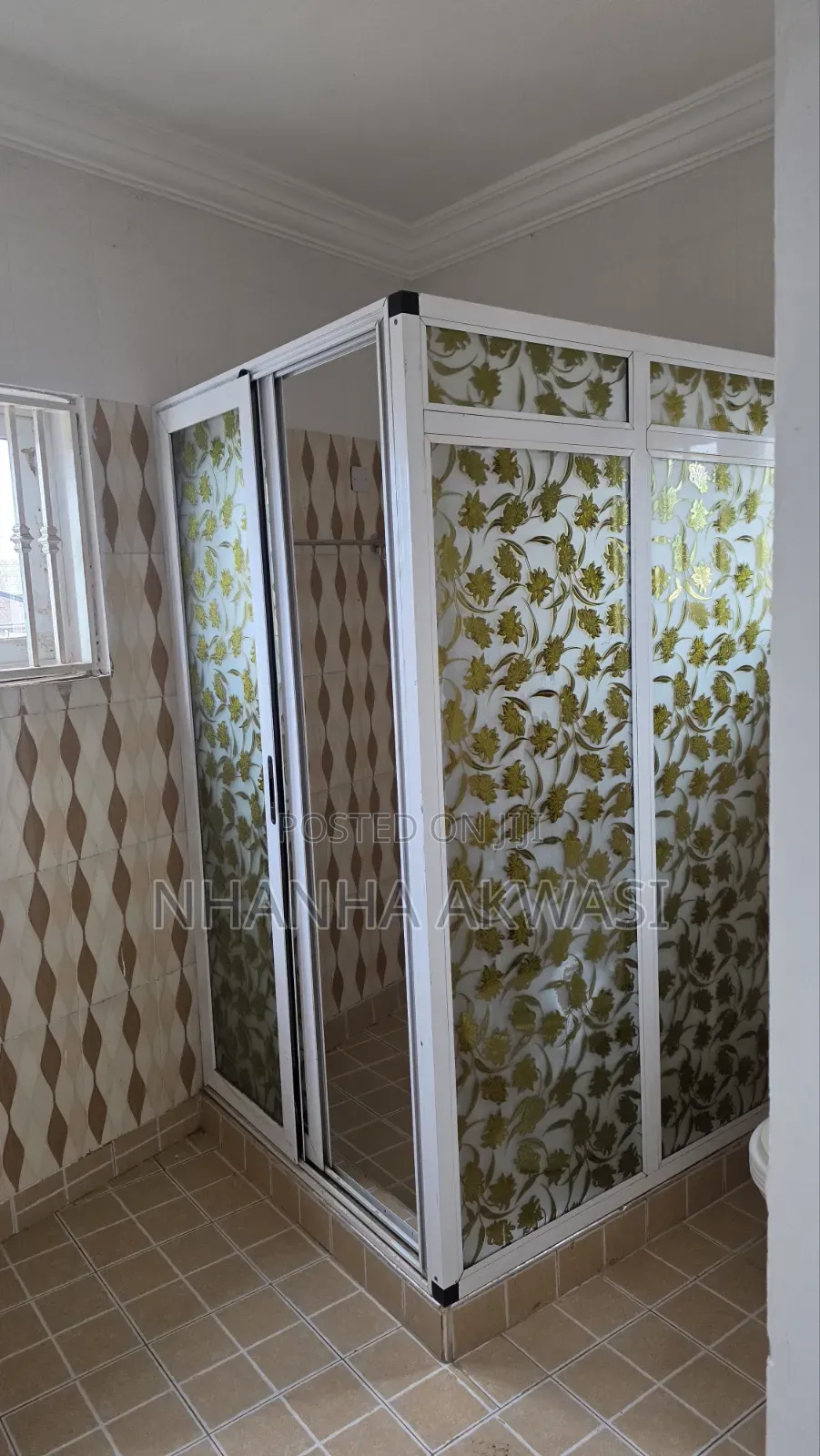 3bdrm Apartment in Junction Mall, Sakumono for rent