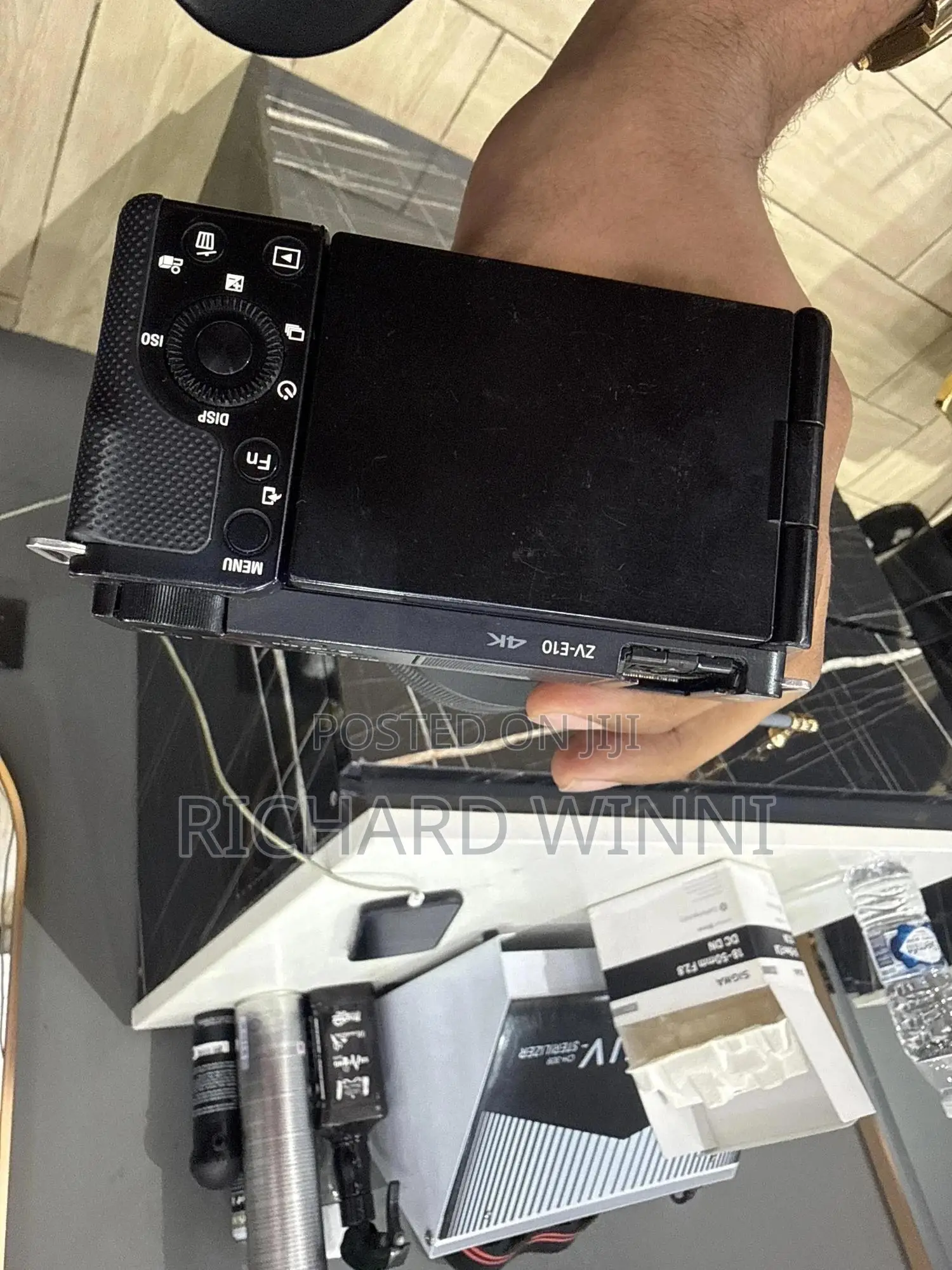 Sony Zv-e10 Body+Kit Lens+Sigma 28–70mm Lens (Clean • Ready To Shoot)