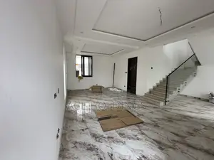 3bdrm House in Adjiringanor, Adjiriganor for sale