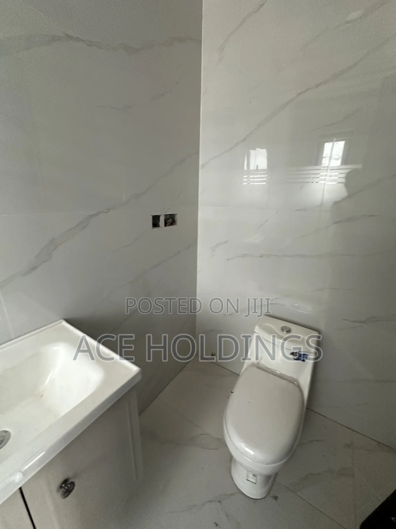 3bdrm House in Adjiringanor, Adjiriganor for sale