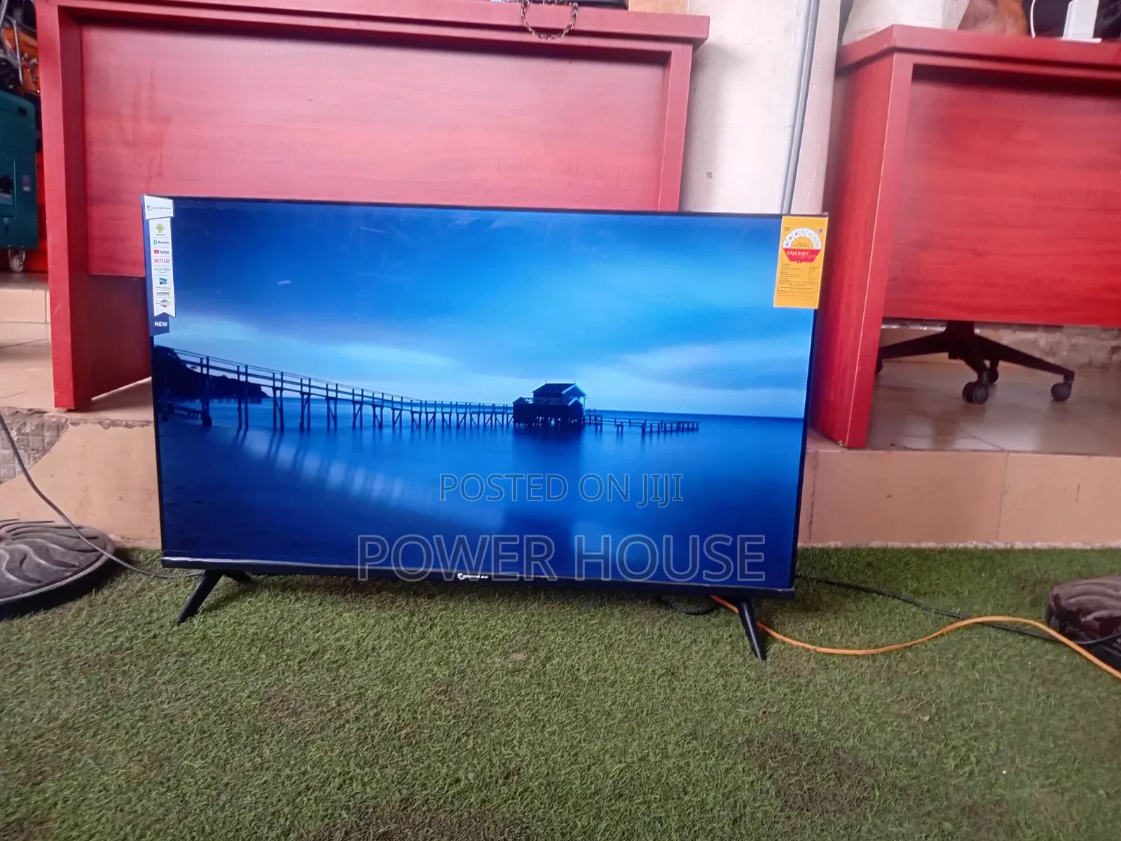 Super Quality Smart LED TV With Sharp Pictures, Great Sound
