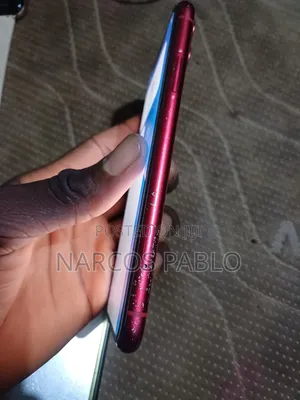 Apple iPhone 11 64 GB Red