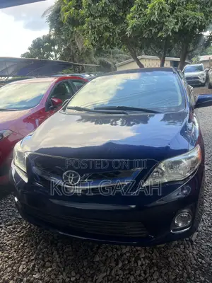 Toyota Corolla 2013 Blue