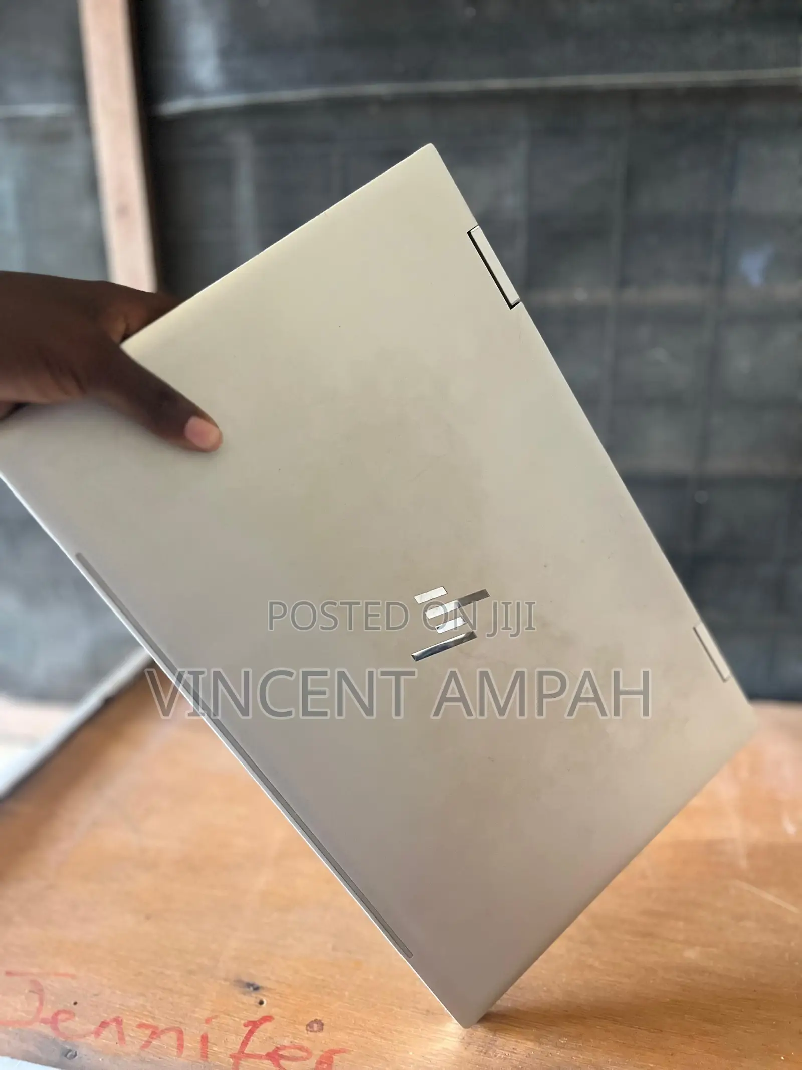 Laptop HP 15-dw1197nia 8GB Intel Core i5 HDD 512GB