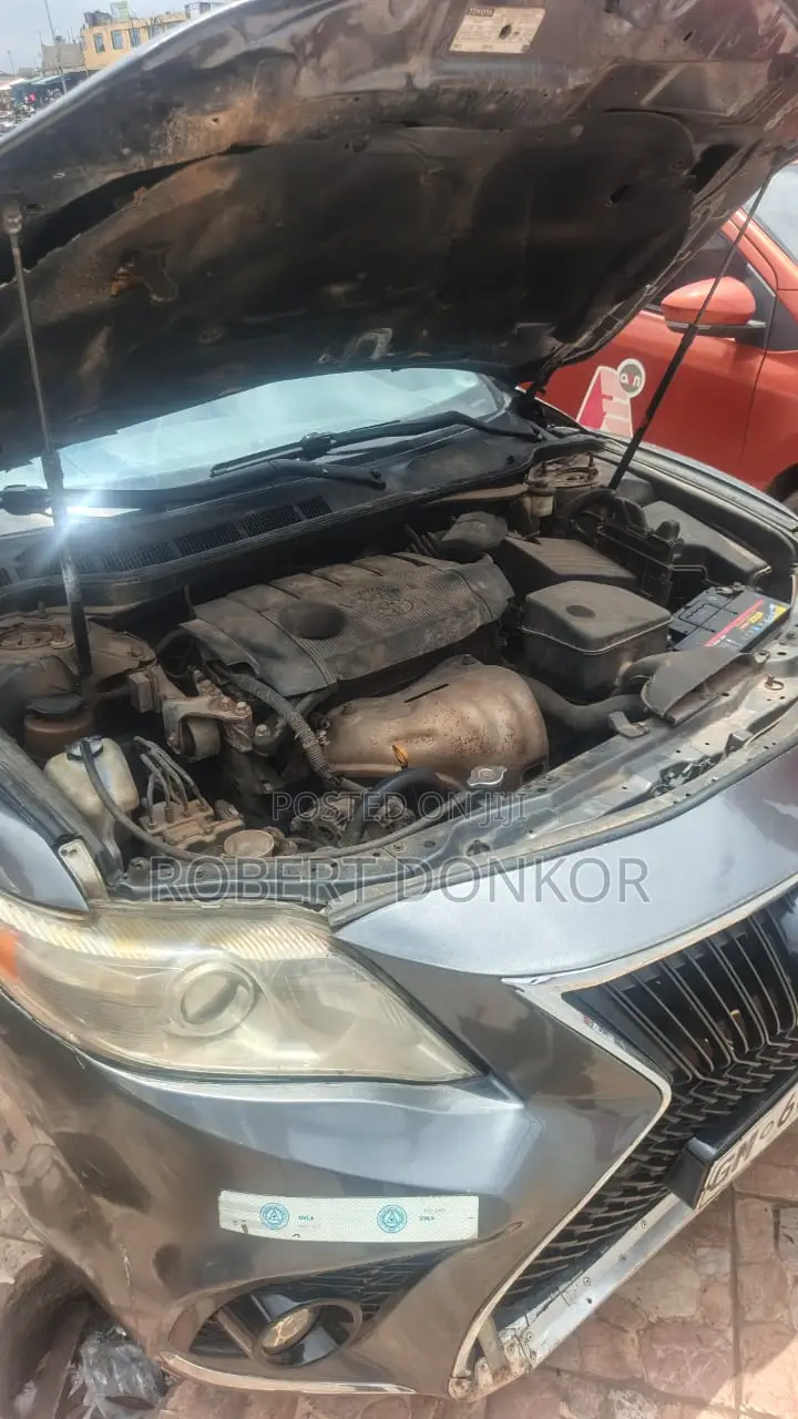 Toyota Camry LE 4dr Sedan (2.5L 4cyl 6A) 2011 Gray