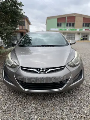 Hyundai Elantra SE 4dr Sedan (1.8L 4cyl 6M) 2015 Gold