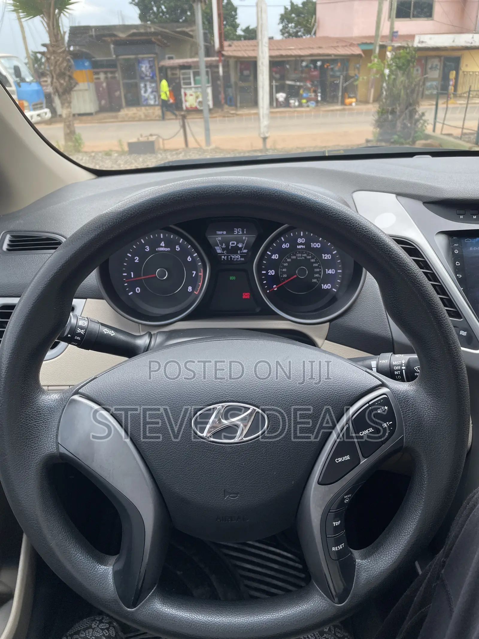 Hyundai Elantra SE 4dr Sedan (1.8L 4cyl 6M) 2015 Gold