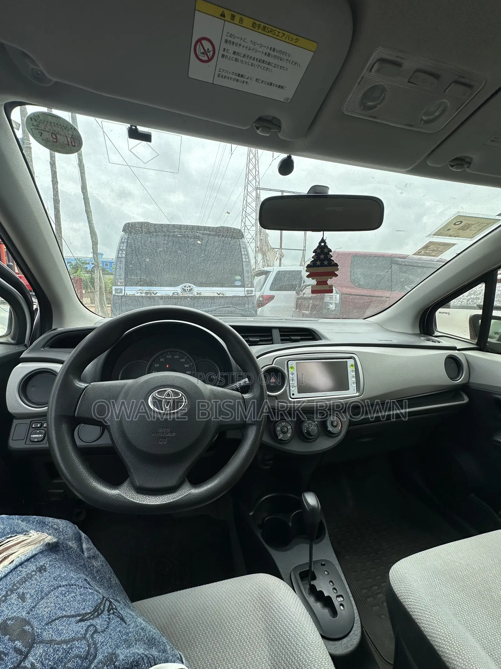 Toyota Vitz 1.3 AWD 3dr 2012 Gray