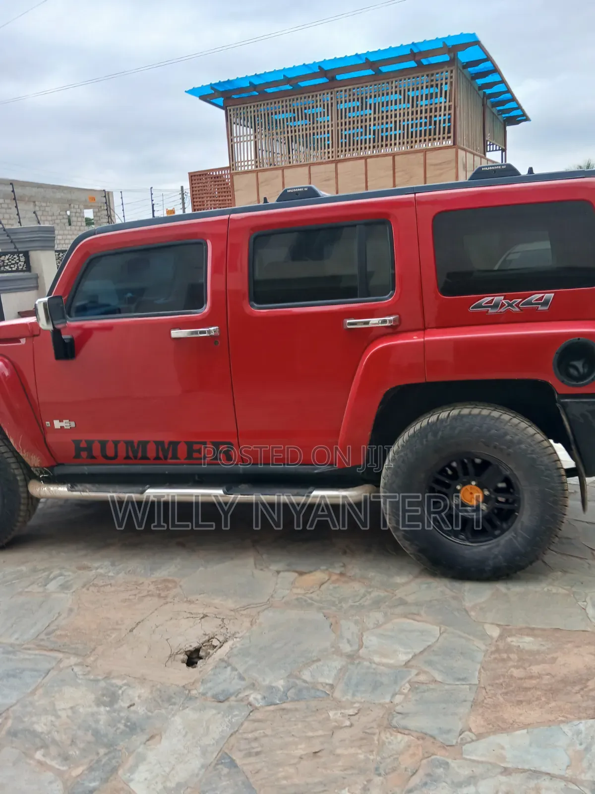 Hummer H3 2006 Red