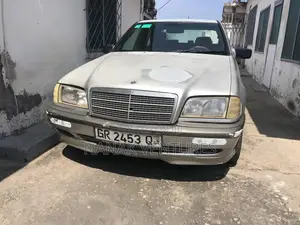Mercedes-Benz C180 2002 Silver