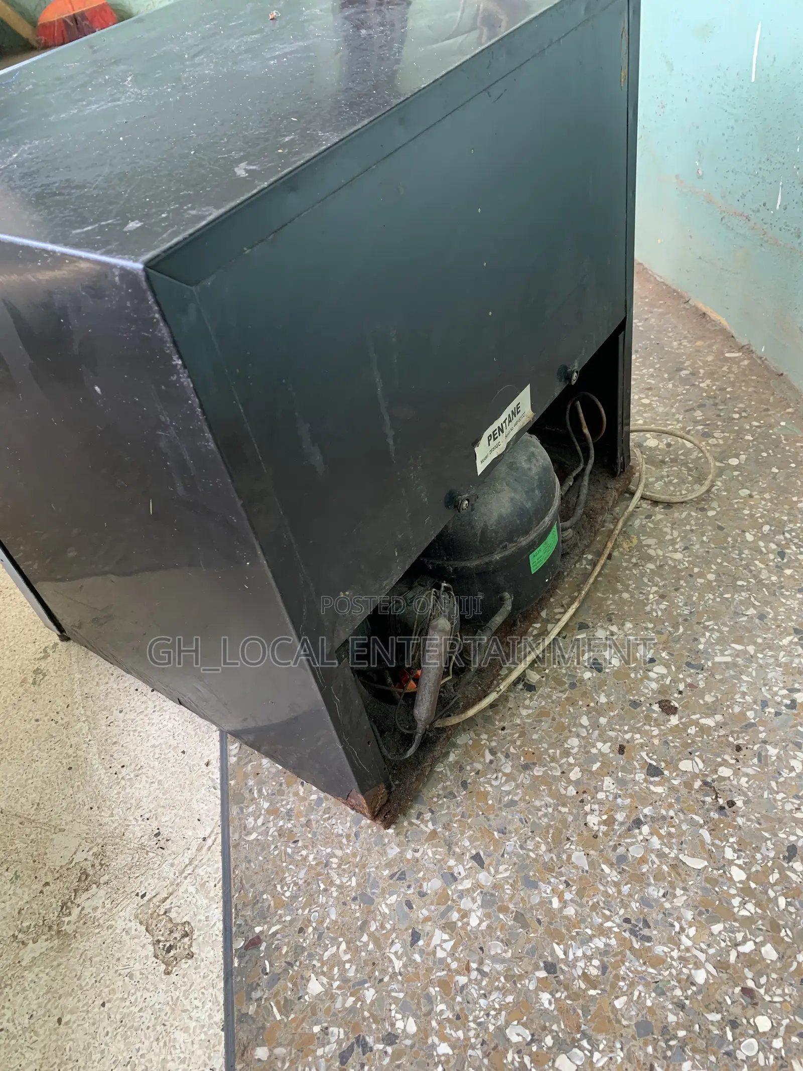 Used Single Door Mini Fridge