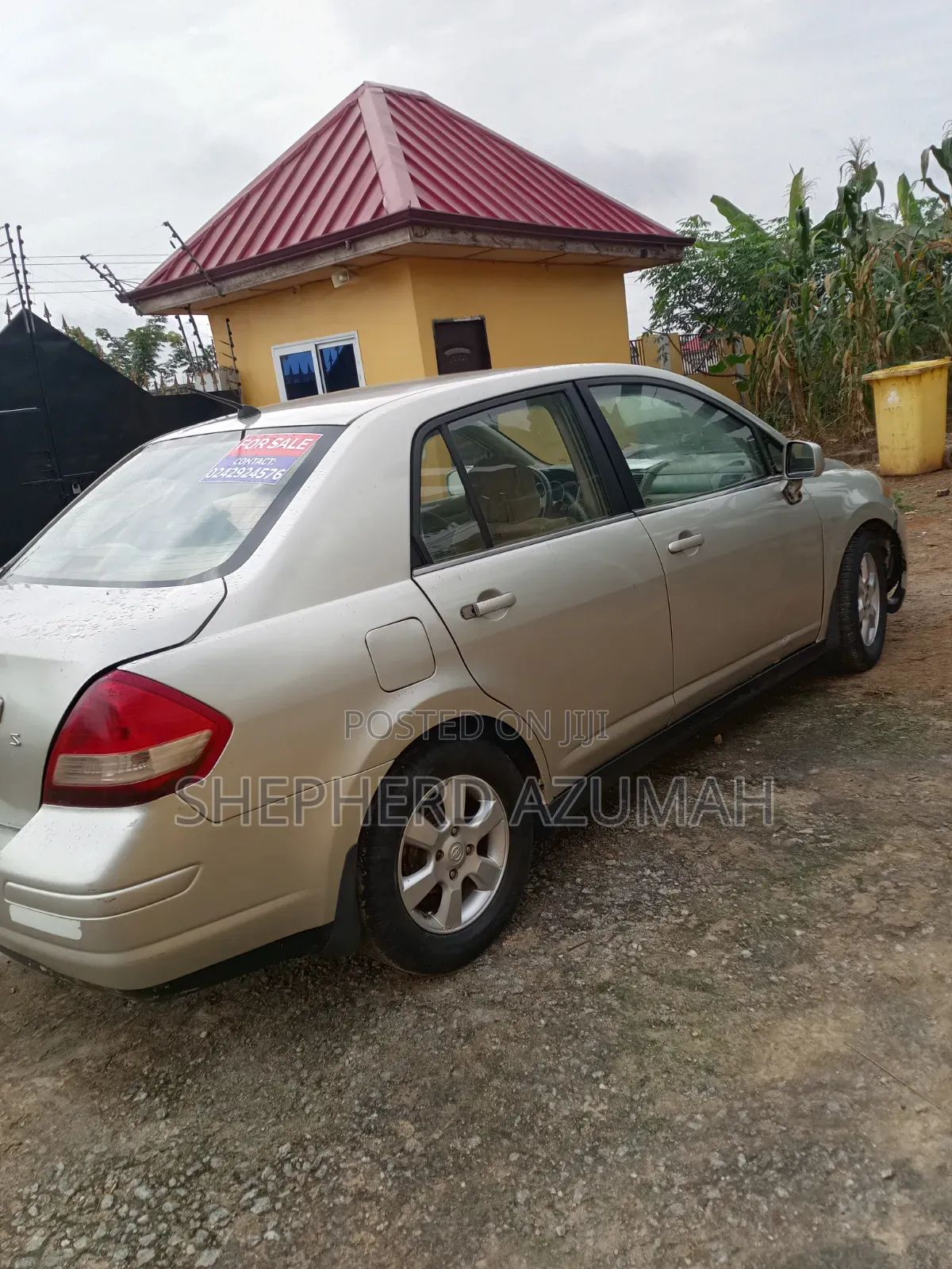 Nissan Versa 2008 Beige