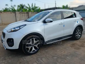 Kia Sportage SX 4dr SUV AWD (2.0L 4cyl Turbo 6A) 2017 White