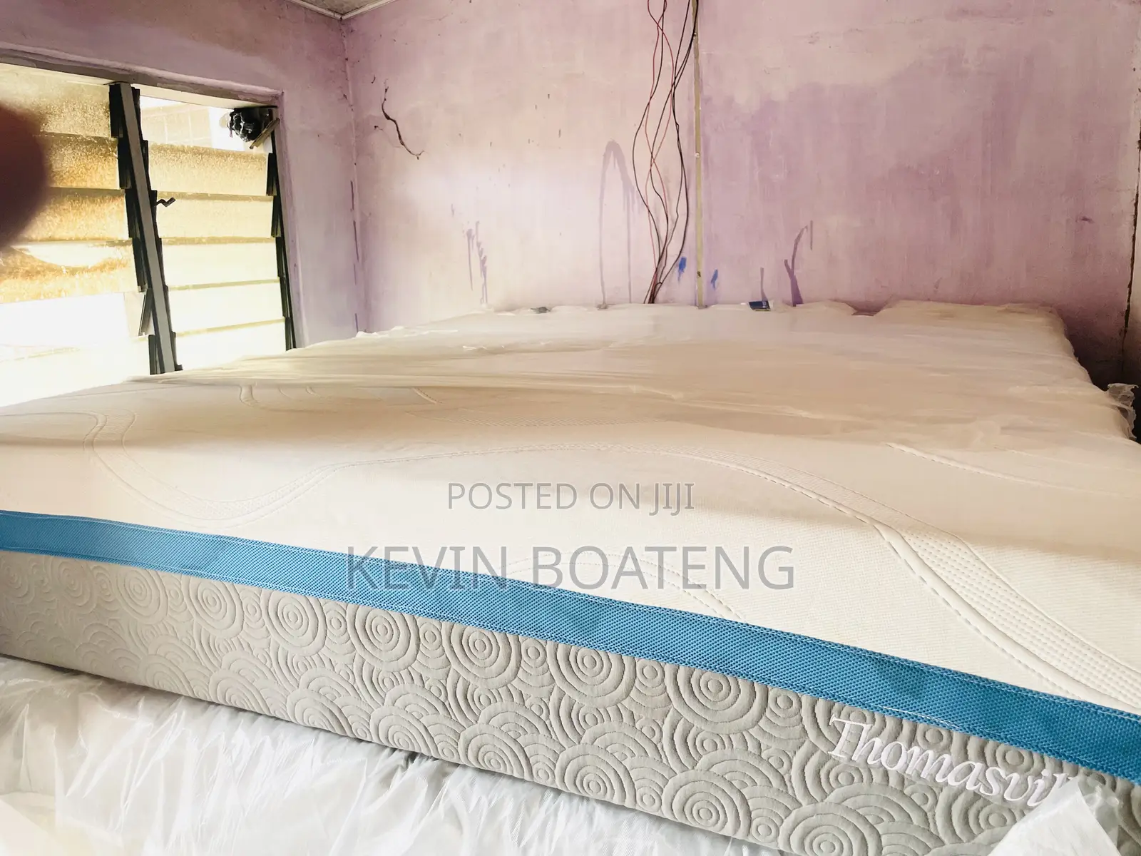 Thomasville Memory Foam Beds(king) 76/80 15inches