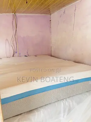 Thomasville Memory Foam Beds(king) 76/80 15inches