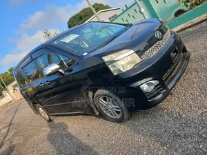 Toyota Voxy 2013 Black