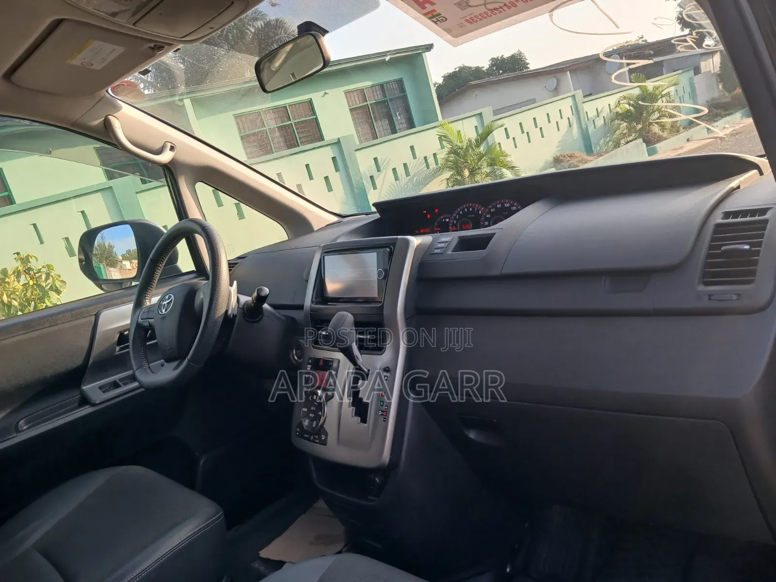 Toyota Voxy 2013 Black